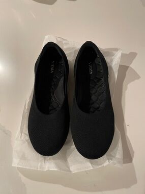 VIVAIA Women’s Black Knit Ballet Flats - Sleek Everyday Comfort